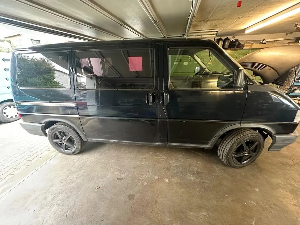 Volkswagen T4 Caravelle