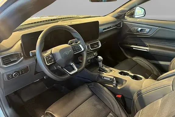 Ford Mustang 2026 photo 5