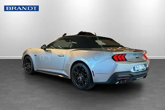 Ford Mustang 2026 photo 2