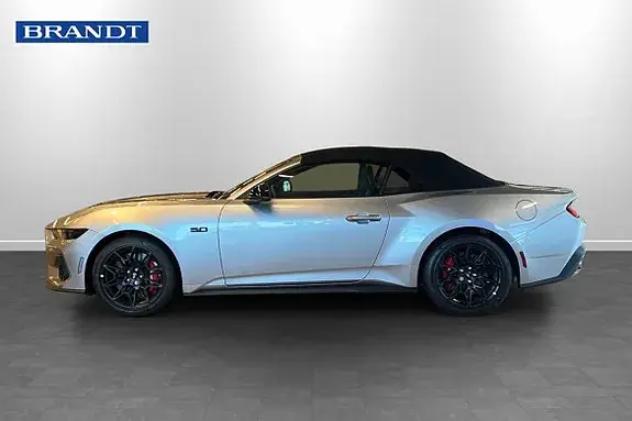 Ford Mustang 2026 photo 3