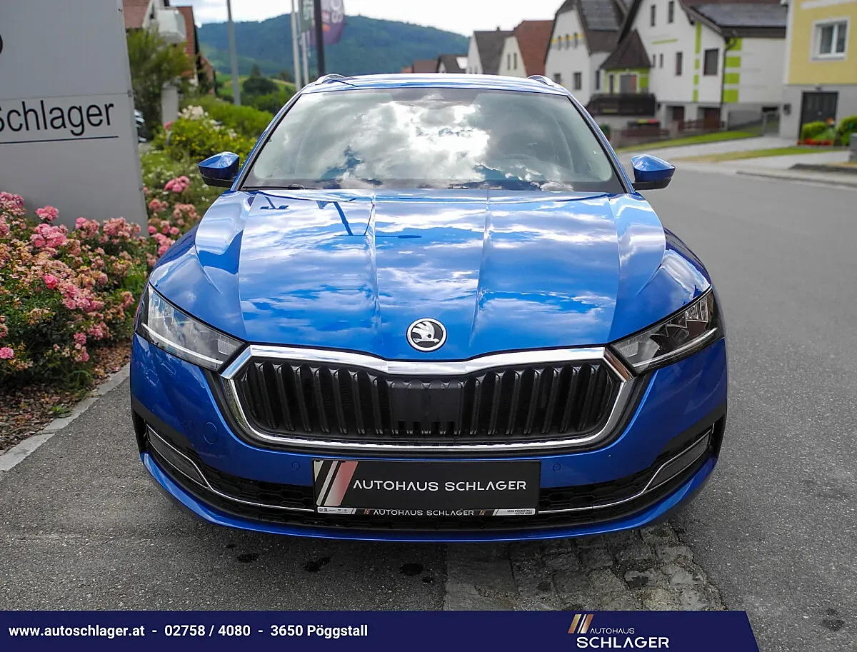 Skoda Octavia 2022 photo 2