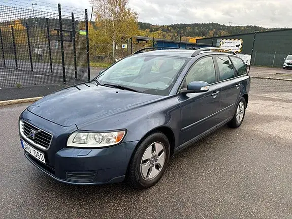 Volvo V50 2009 photo 2