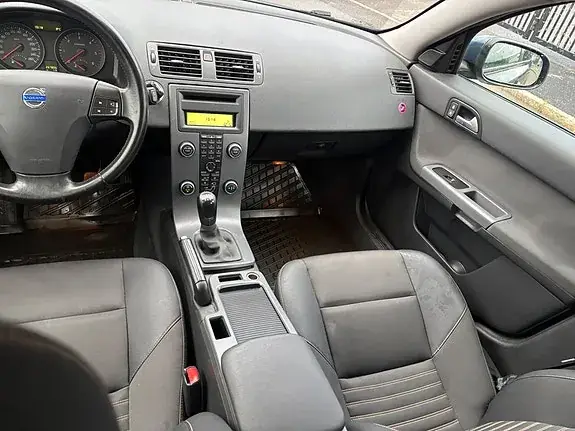 Volvo V50 2009 photo 4