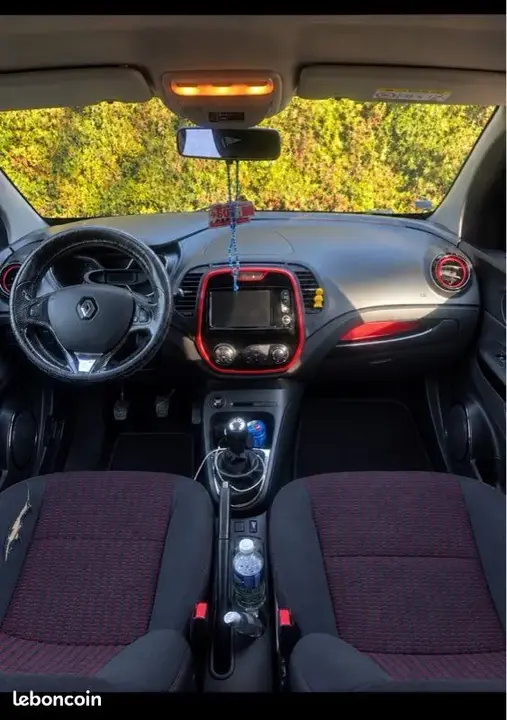 Renault Captur 2015 photo 2