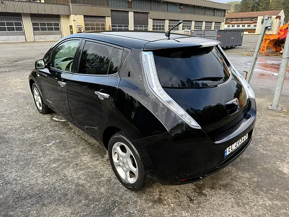 Nissan Leaf 2013 photo 5
