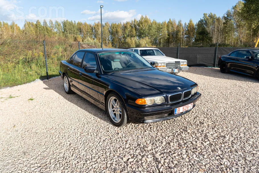 BMW 740