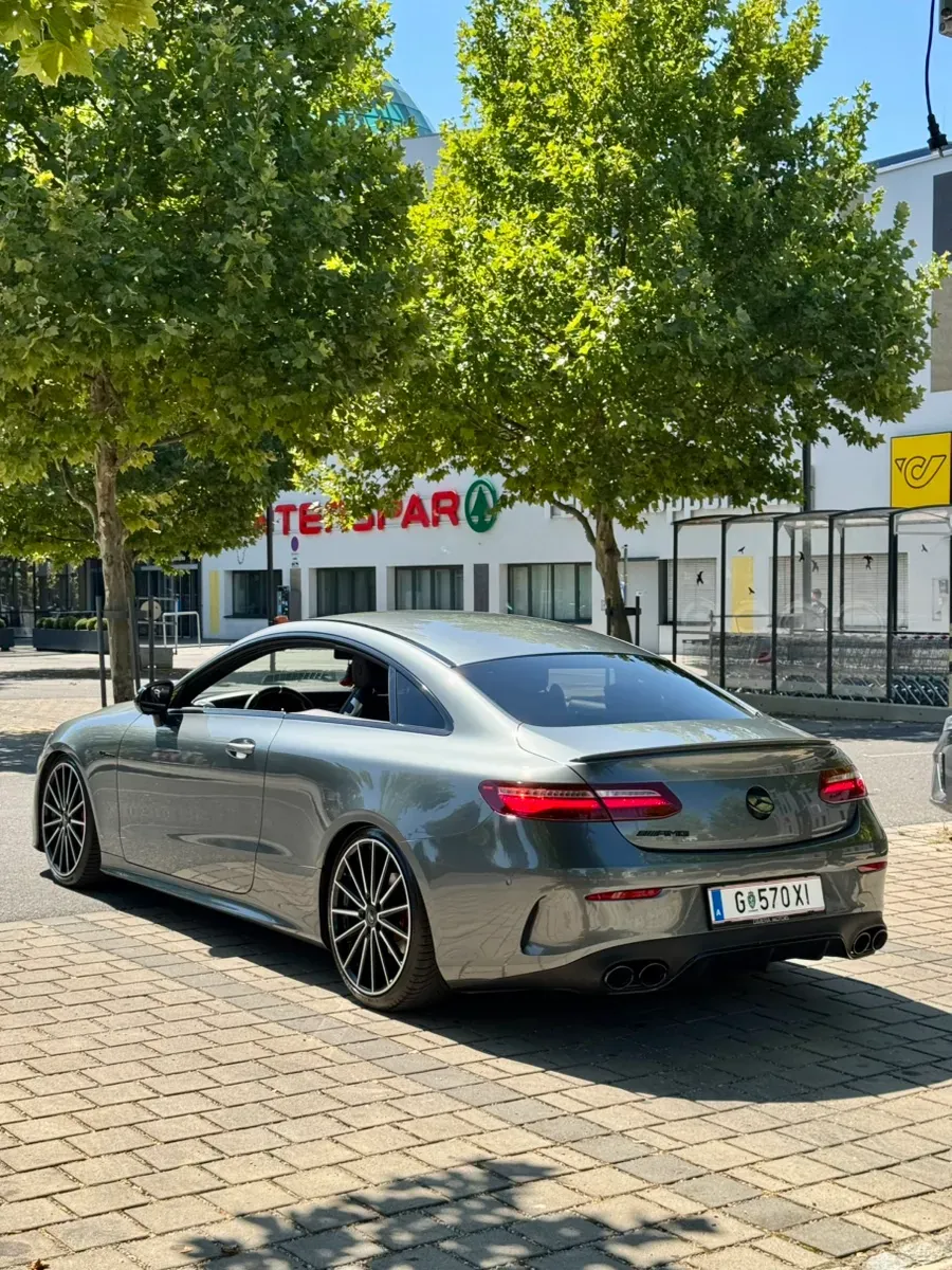Mercedes-Benz E-Class 2017 photo 3