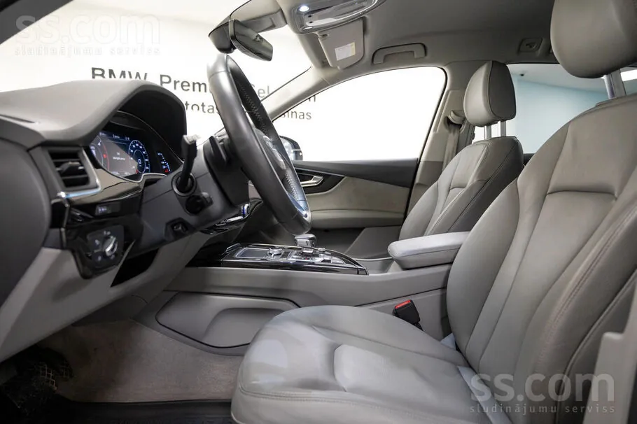 Audi Q7 2016 photo 5