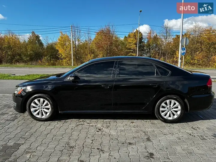 Volkswagen Passat 2013 photo 2