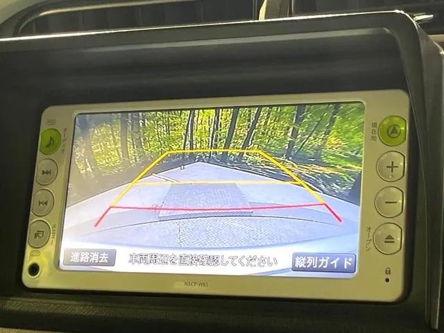 Toyota Aqua 2012 photo 4