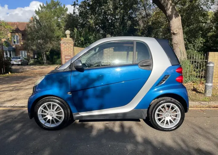 Smart Fortwo 2010 photo 4