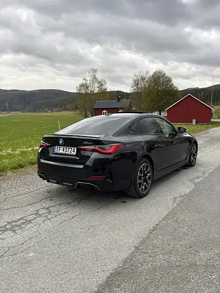BMW I4 2023 photo 5
