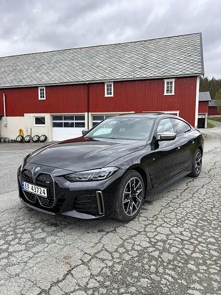 BMW I4 2023 photo 2