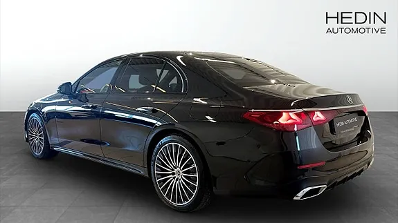 Mercedes-Benz E300 De 2026 photo 2