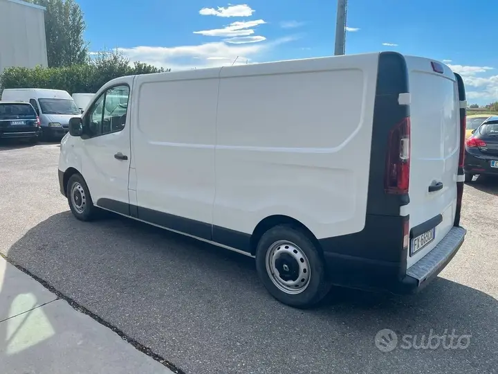 Renault Trafic 2019 photo 2