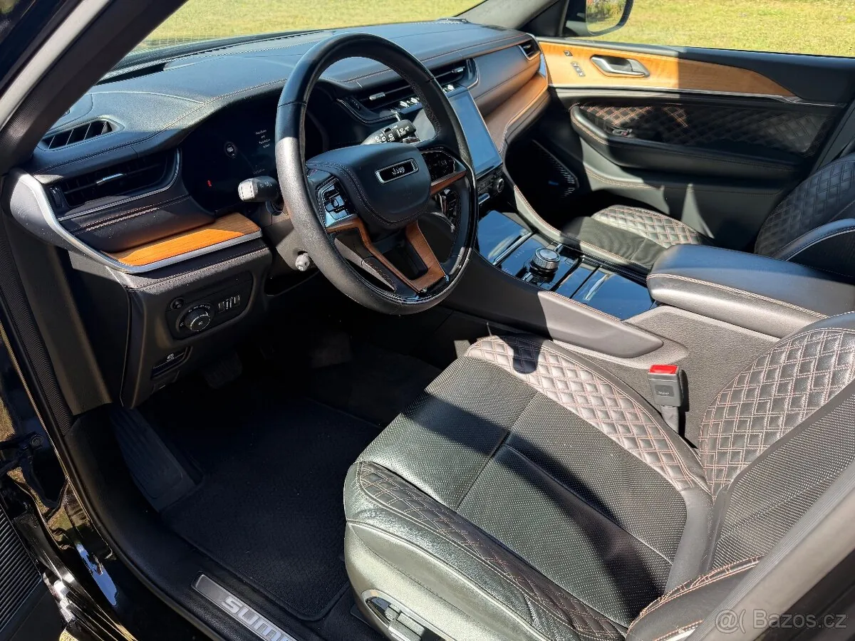 Jeep Grand Cherokee 2022 photo 4
