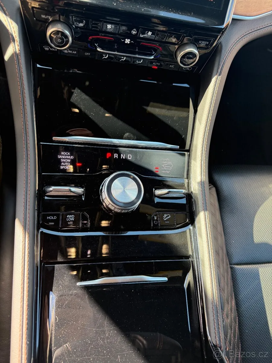 Jeep Grand Cherokee 2022 photo 3
