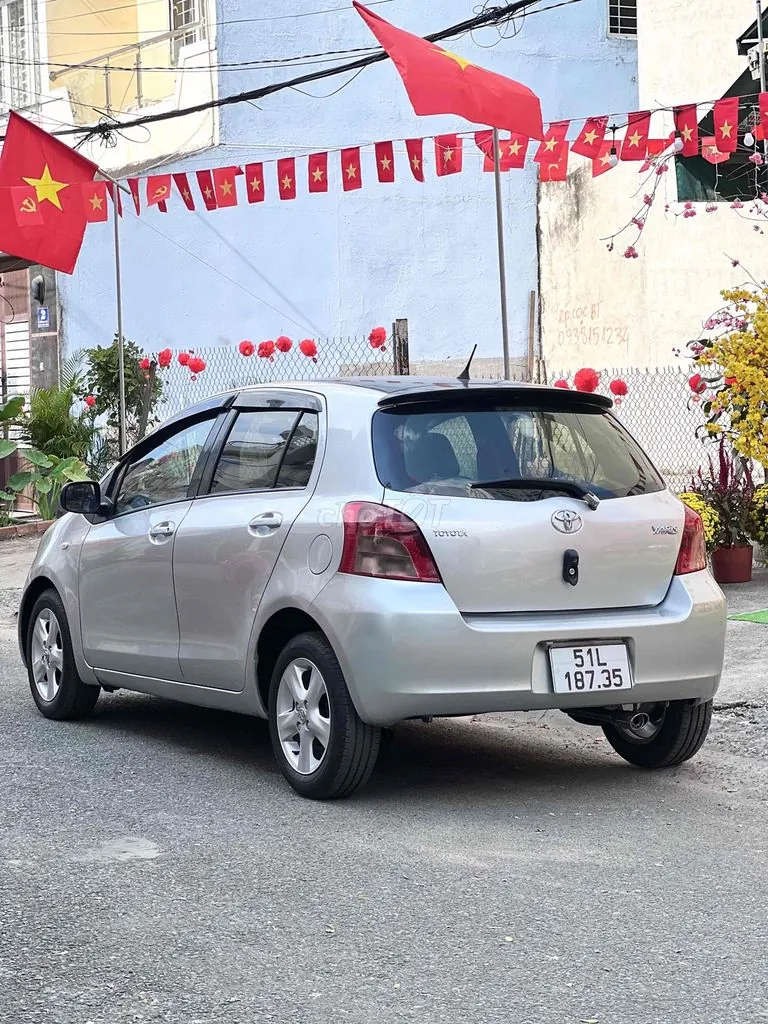 Toyota Yaris 2007 photo 4