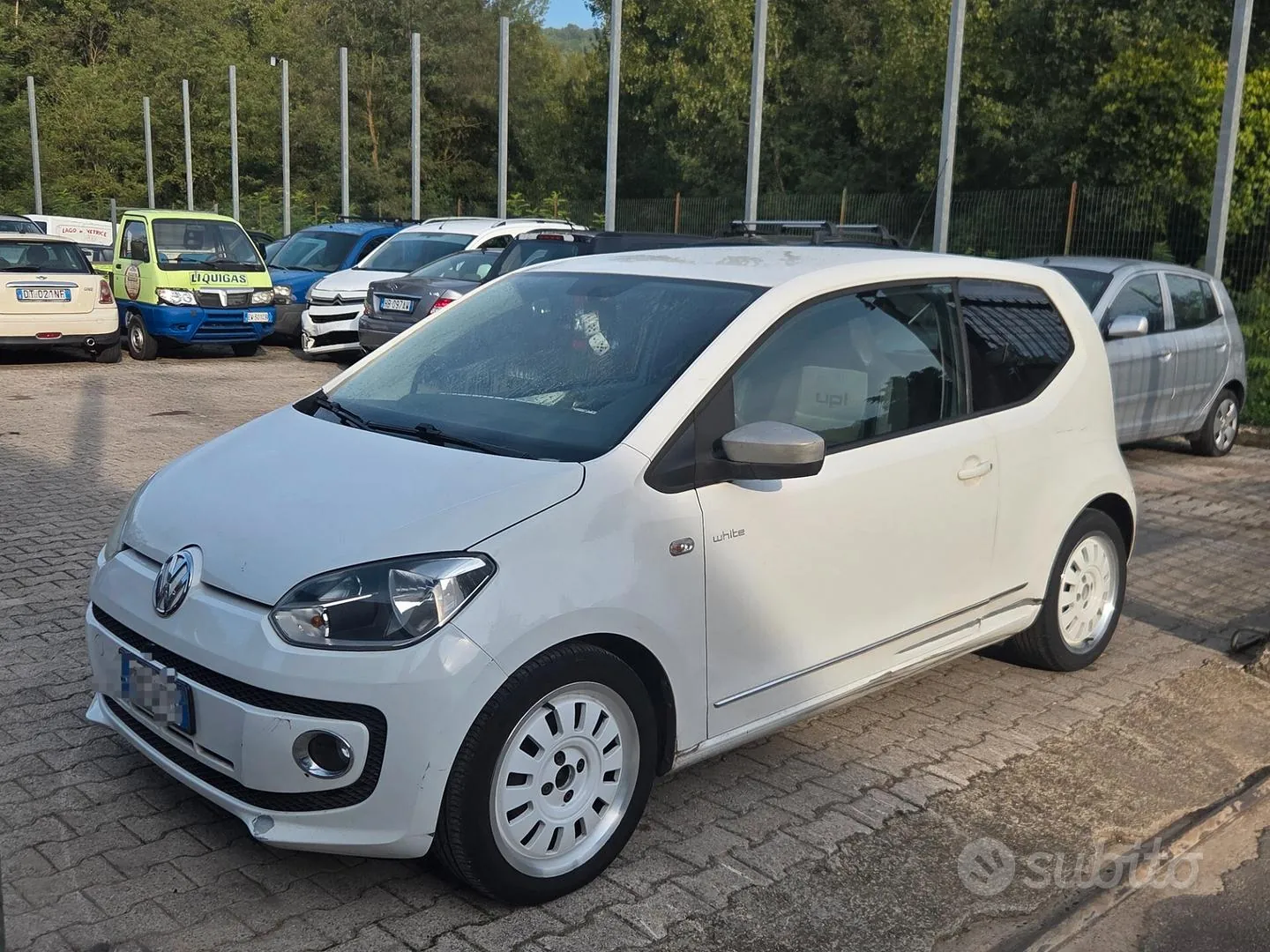 Volkswagen Up 2012 photo 3