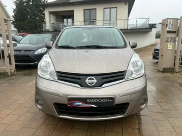Nissan Note 2010 photo 2