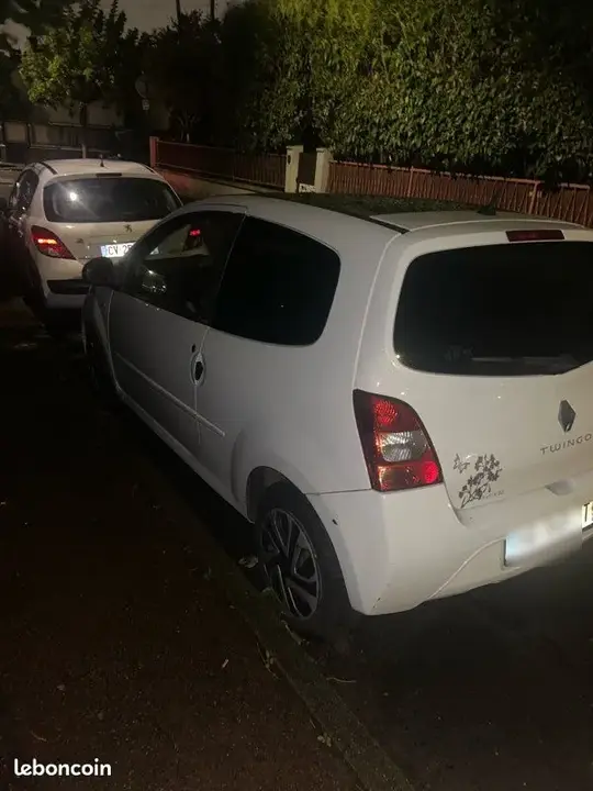 Renault Twingo 2009 photo 2