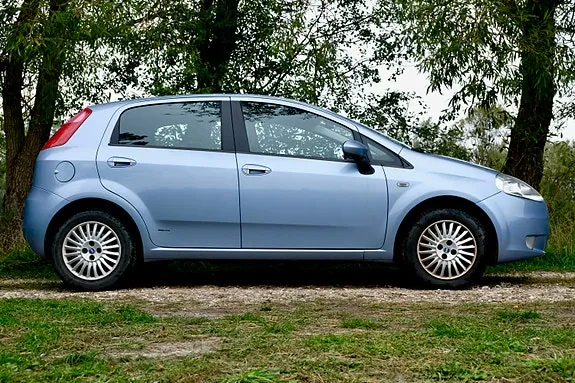 Fiat Grande Punto 2007 photo 5