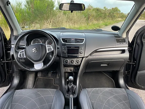 Suzuki Swift 2015 photo 4