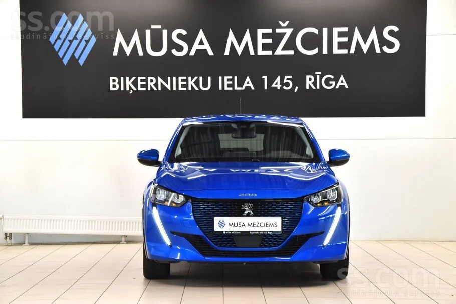 Peugeot E-208 2021 photo 2