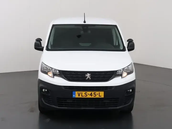 Peugeot Partner 2021 photo 3