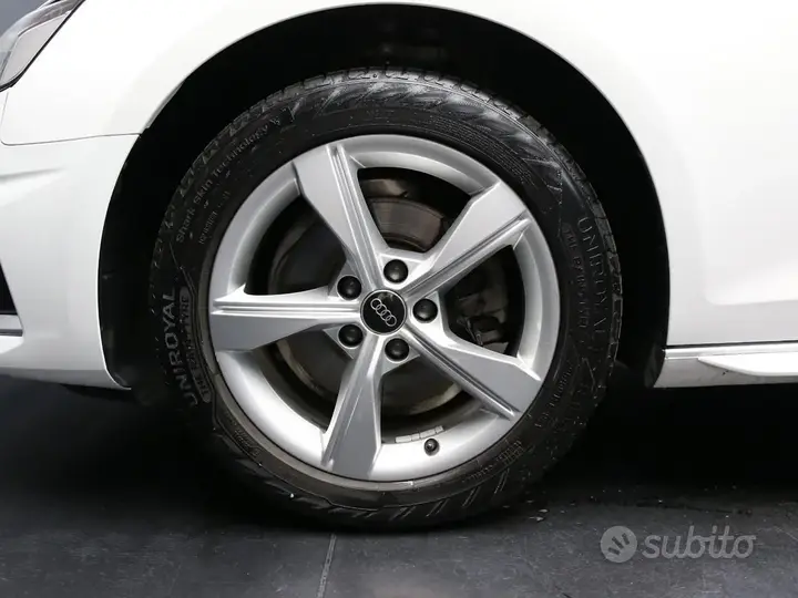 Audi A4 Avant 2023 photo 5