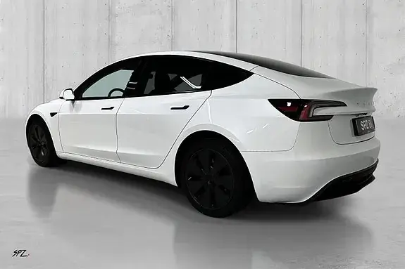 Tesla Model 3 2025 photo 5