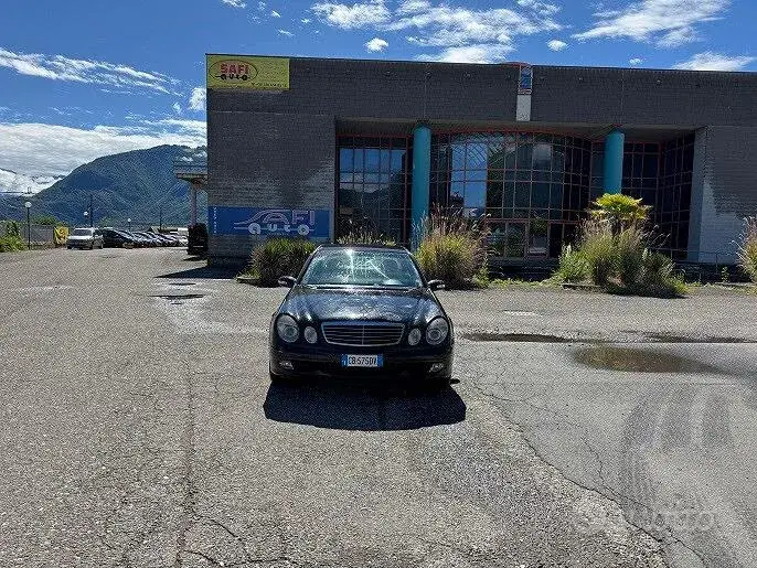 Mercedes-Benz E 270