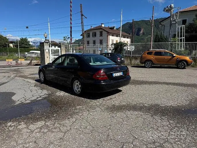Mercedes-Benz E 270 2002 photo 4