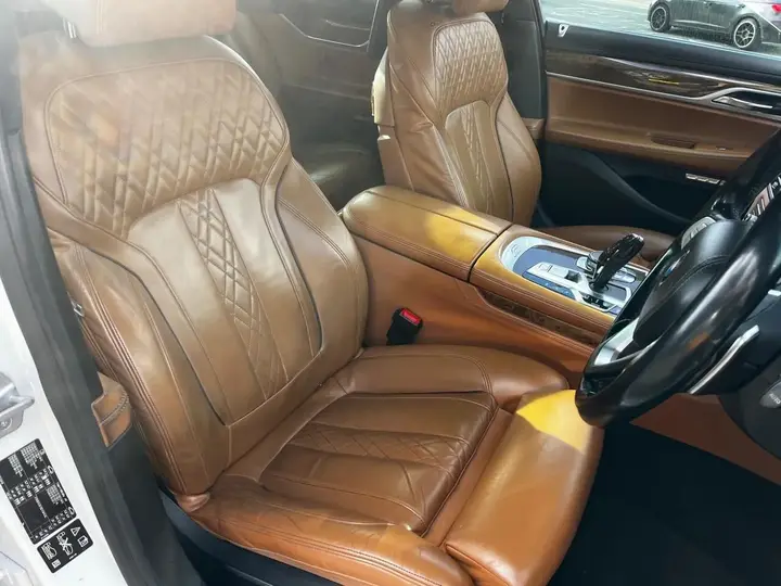 BMW 7 Series 2016 photo 5