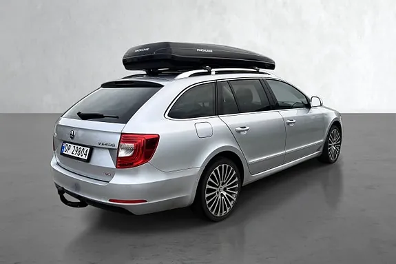 Skoda Superb 2014 photo 5