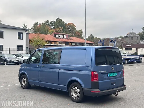 Volkswagen Transporter 2017 photo 3