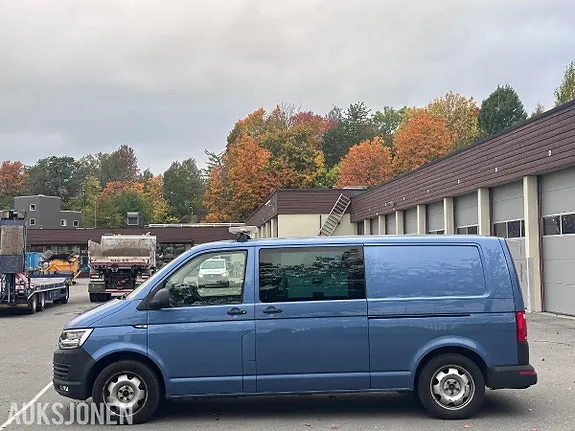 Volkswagen Transporter 2017 photo 2