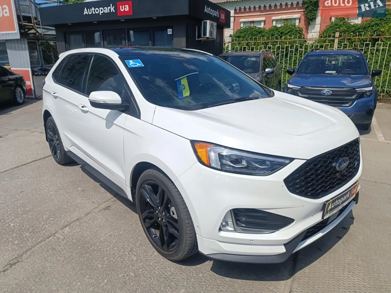 Ford Edge 2023 photo 3