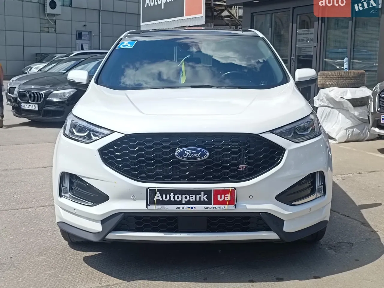 Ford Edge 2023 photo 2