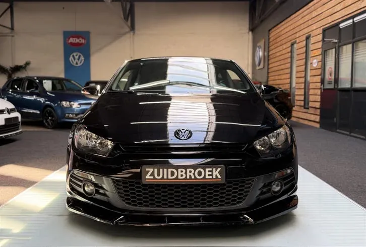 Volkswagen Scirocco 2009 photo 2