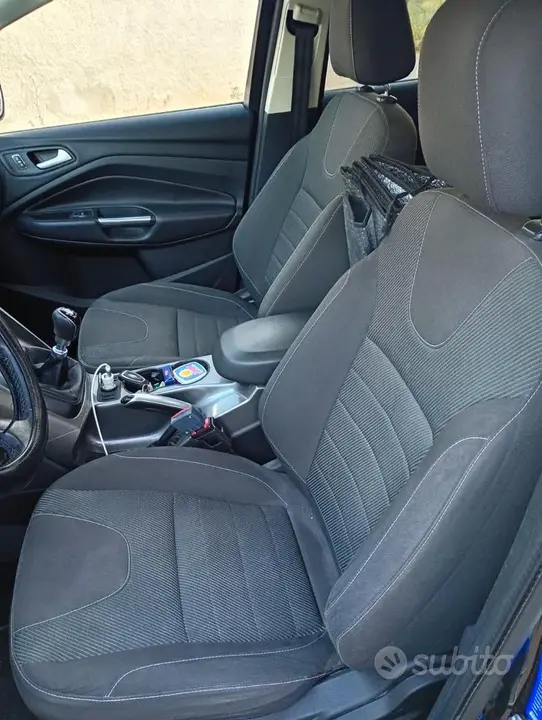Ford Kuga 2015 photo 5
