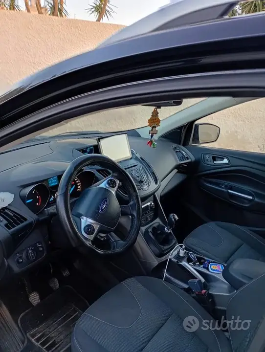 Ford Kuga 2015 photo 4