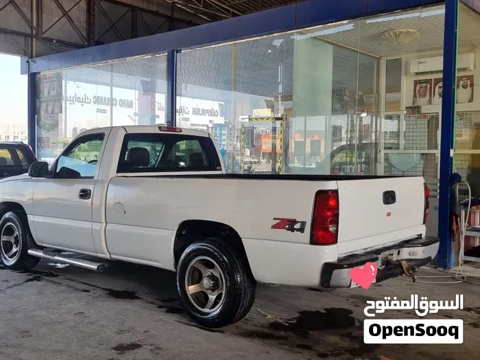 Chevrolet Silverado 2006 photo 2