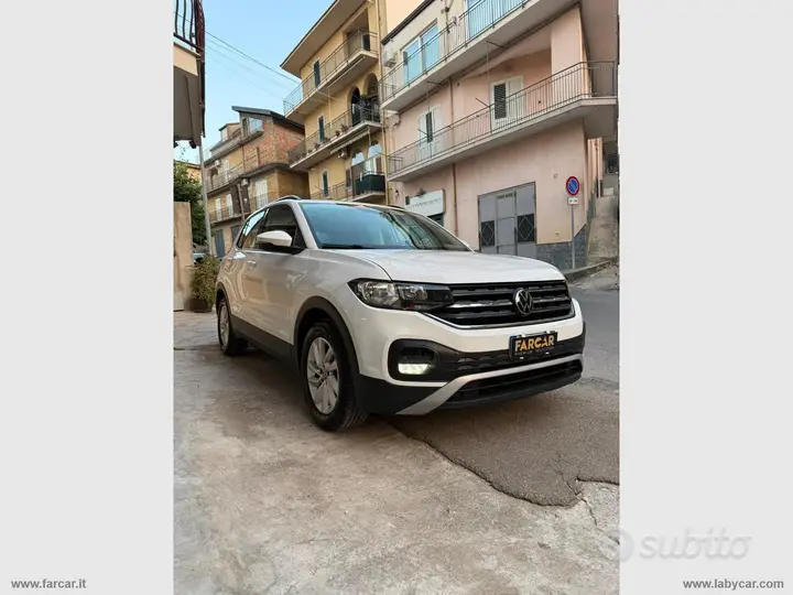 Volkswagen T-Cross 2023 photo 2