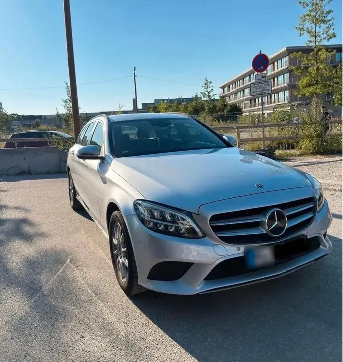 Mercedes-Benz C220 D