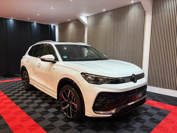 Volkswagen Tiguan 2025 photo 2
