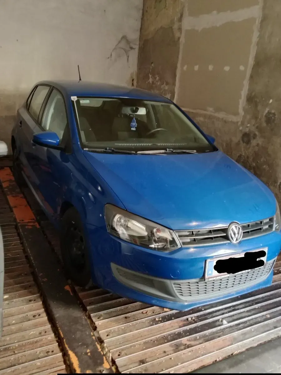 Volkswagen Polo 2010 photo 2
