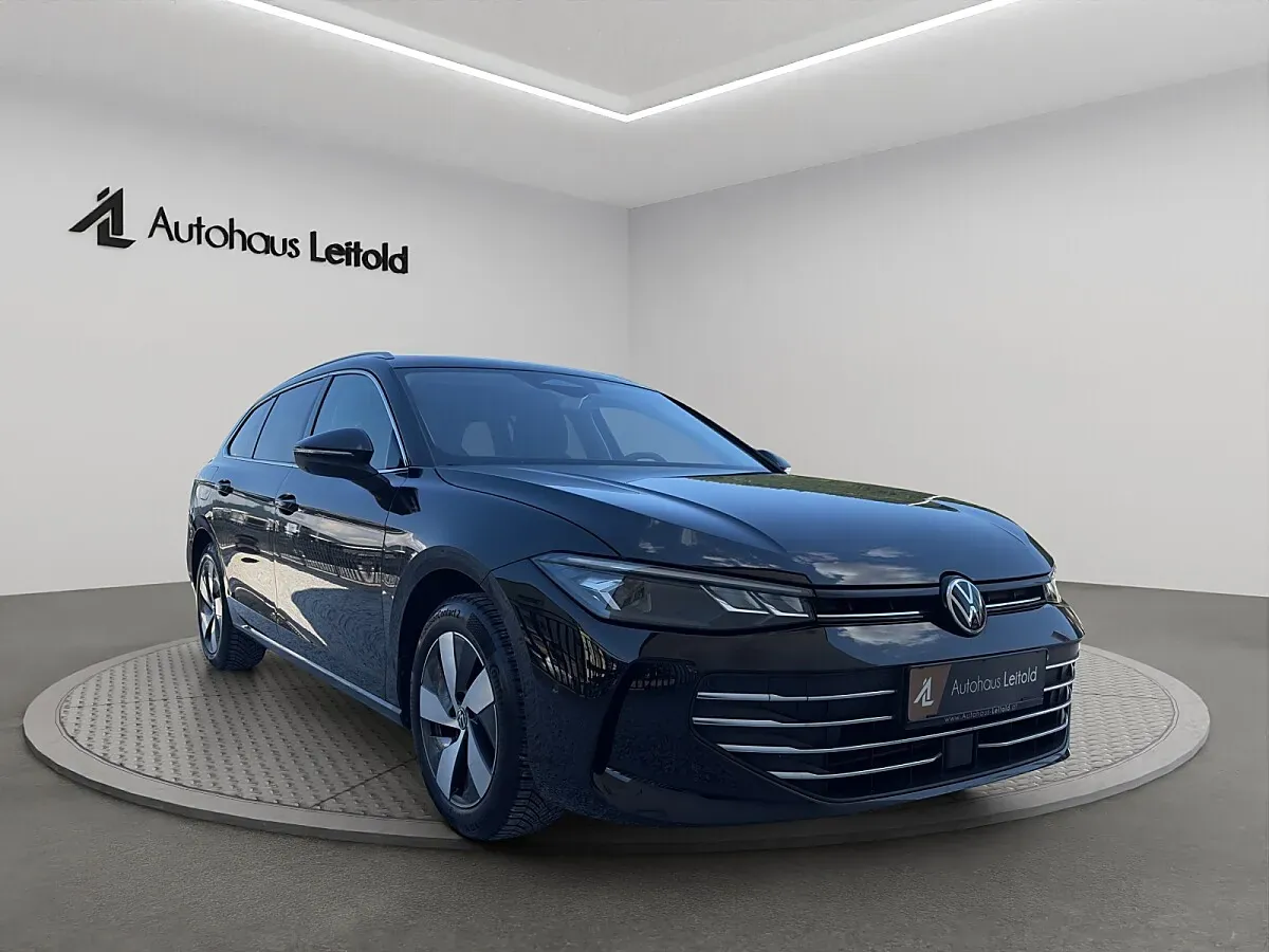 Volkswagen Passat 2025 photo 3