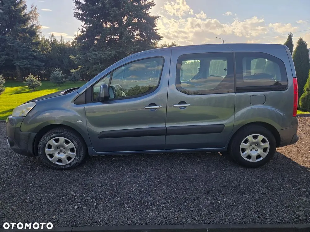 Peugeot Partner 2012 photo 2