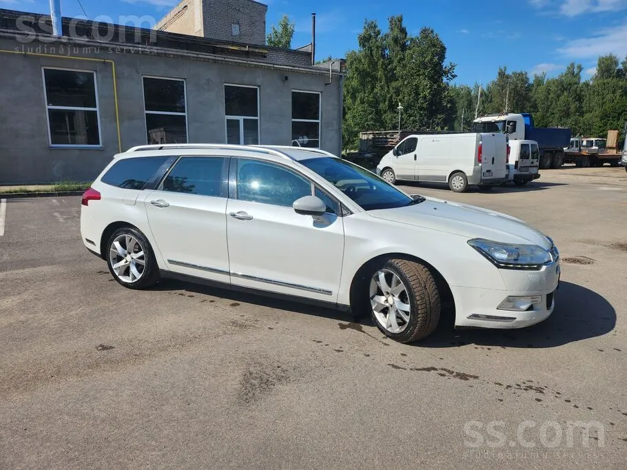 Citroen C5 2011 photo 4